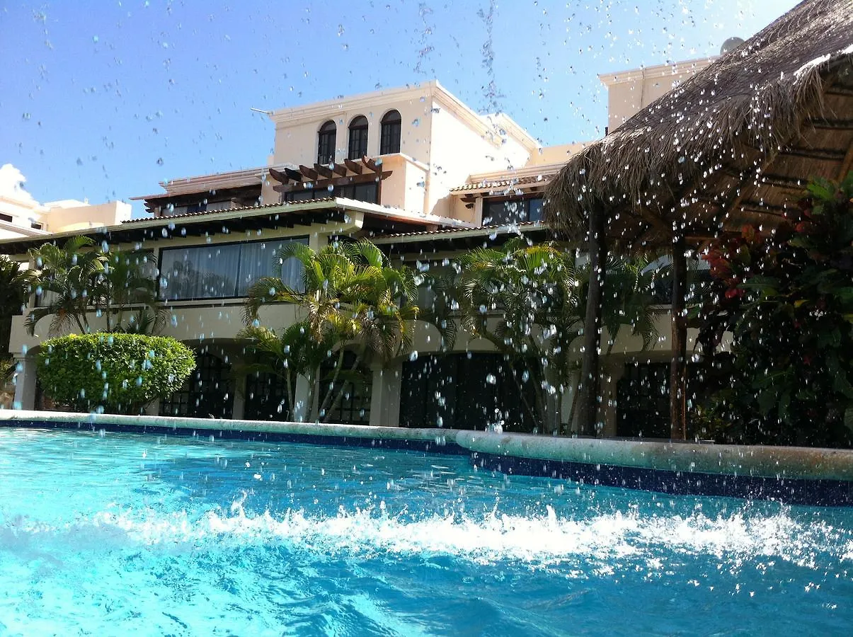 Casa Azul Beautiful Beach House In Cancun Hotel Zone